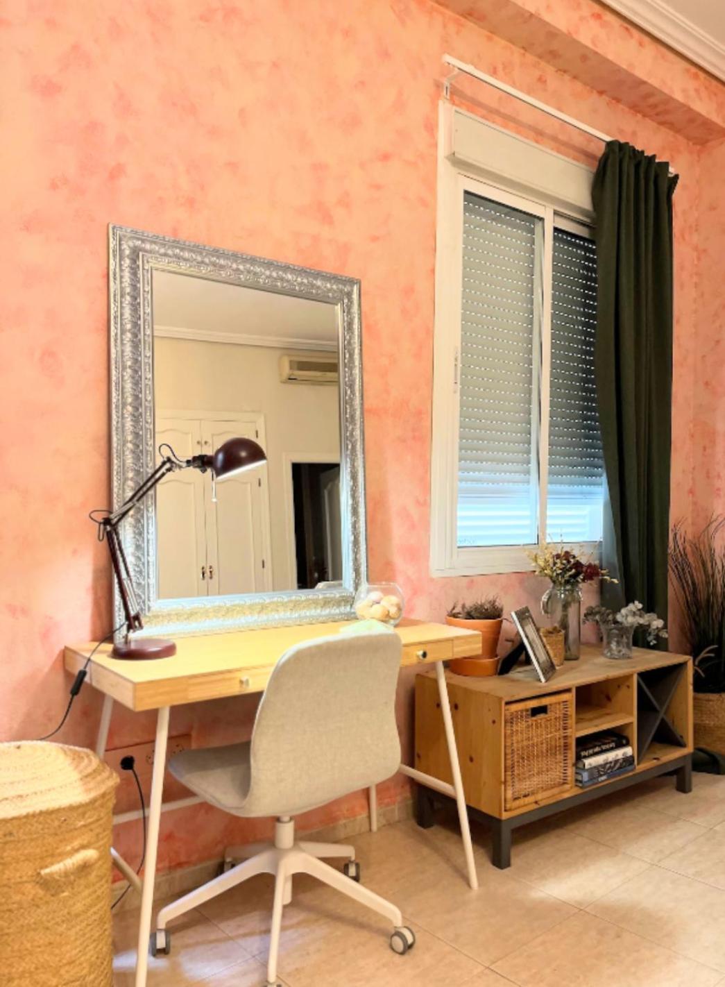 Serva La Bari Studio Séville Extérieur photo
